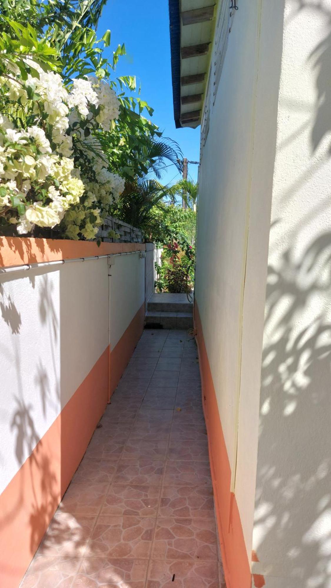 Calme Villa Sainte-Rose Exteriér fotografie